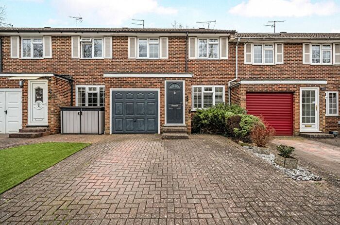 3 Bedroom Terraced House For Sale In Woking, Surrey, GU21