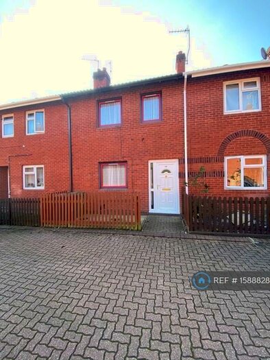 3 Bedroom Terraced House To Rent In Kestor Drive, Exeter, EX4