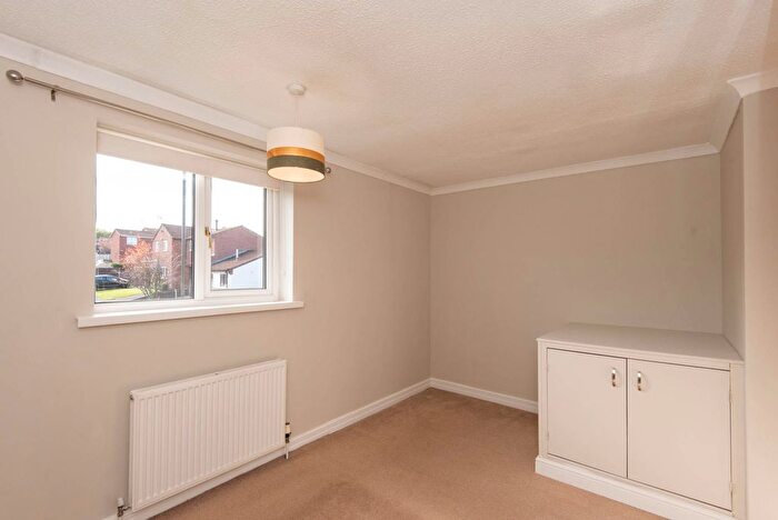 2 Bedroom End Of Terrace House To Rent In Somersby Avenue, Walton, S42