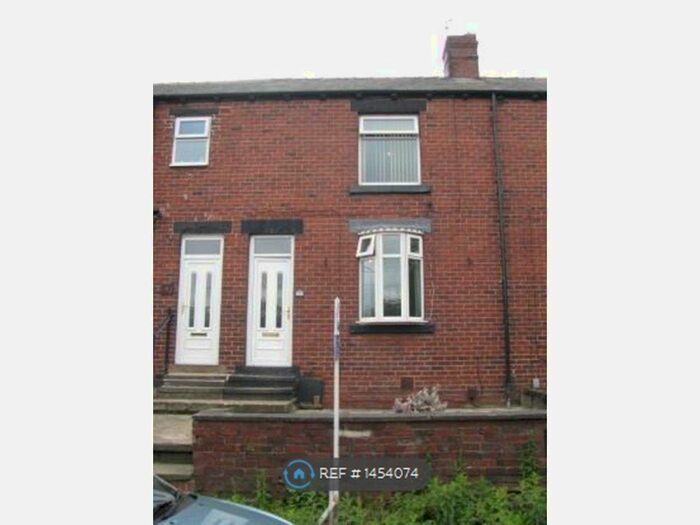 2 Bedroom Terraced House To Rent In Huddersfield Road, Barnsley, S75