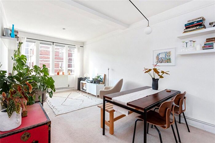 1 Bedroom Apartment To Rent In Queens Drive, London, N4