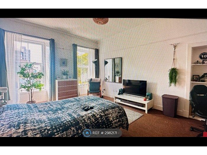 5 Bedroom Flat To Rent In Great George St, Glasgow, G12