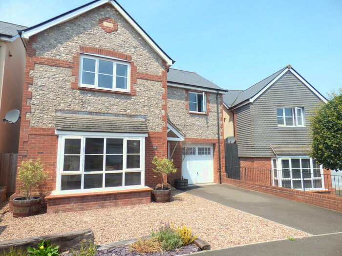4 Bedroom Detached House To Rent In Three Corner Field, Cranbrook, EX5