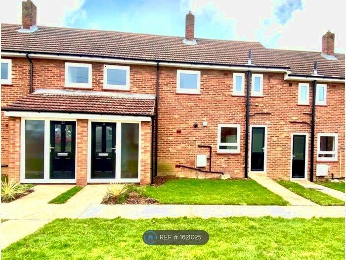 3 Bedroom Terraced House To Rent In Ullswater Avenue, Oakham, LE15