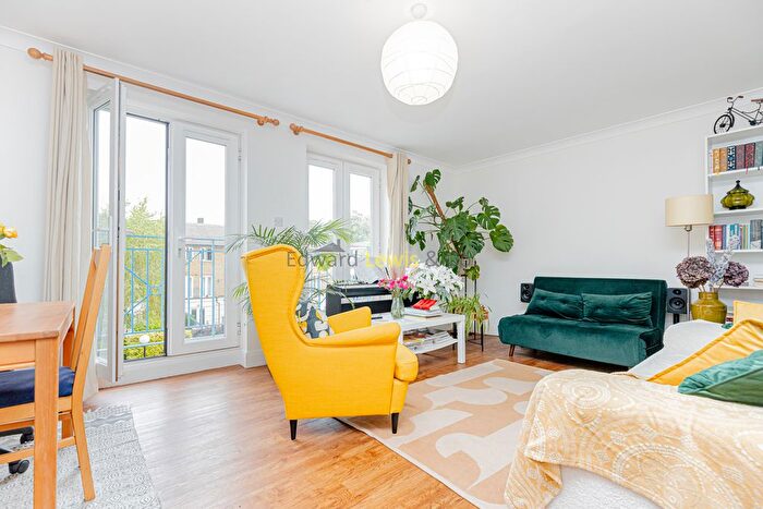 2 Bedroom Flat To Rent In Fuller Close, London, E2