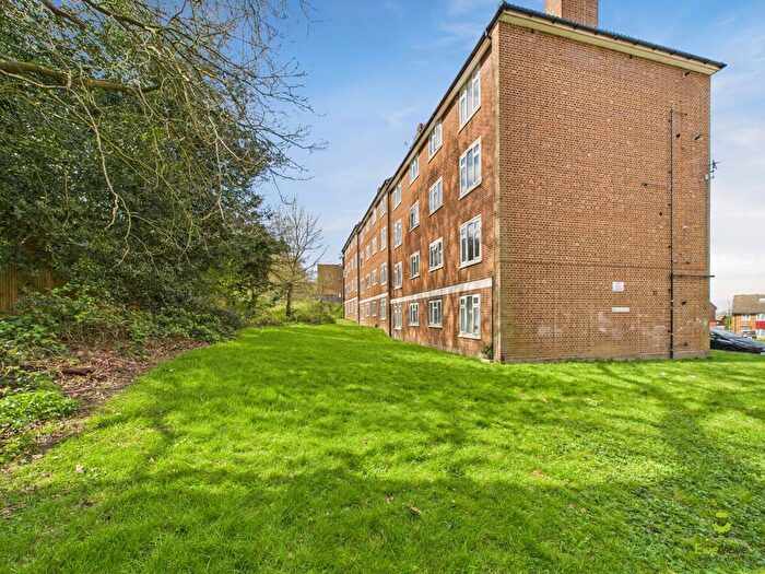 1 Bedroom Flat For Sale In Commonwealth Way, London, SE2