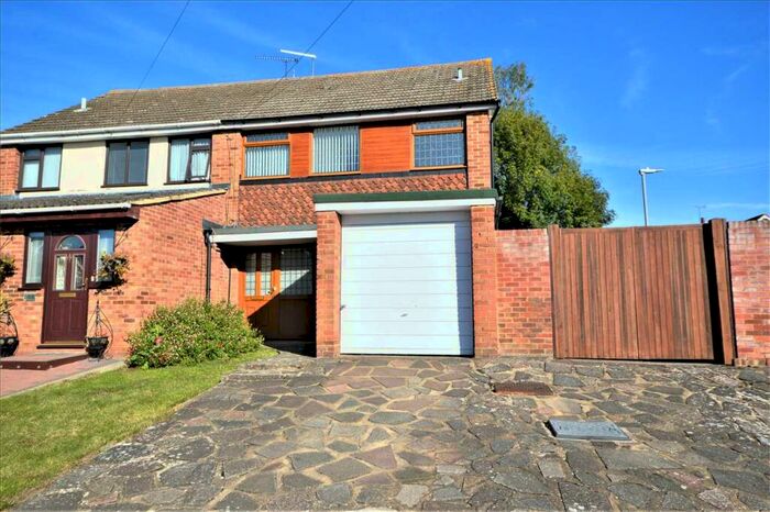 3 Bedroom Semi-Detached House To Rent In Wickford **All Viewing Slots Now Taken**, SS12