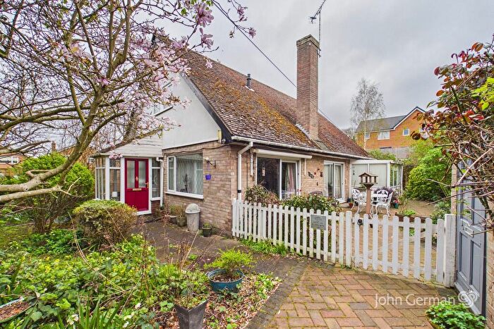 3 Bedroom Bungalow For Sale In Rosliston Road, Burton-on-Trent, DE15