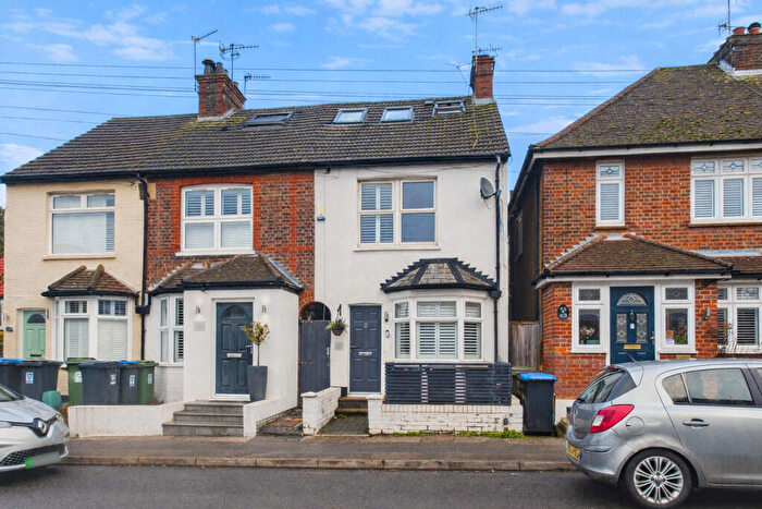 4 Bedroom End Of Terrace House For Sale In Ebberns Road, Hemel Hempstead, HP3