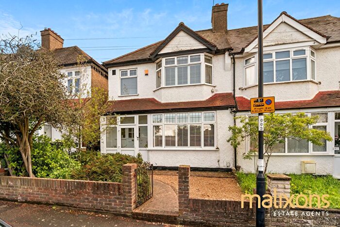 3 Bedroom Semi-Detached House For Sale In Tisbury Road, London, SW16
