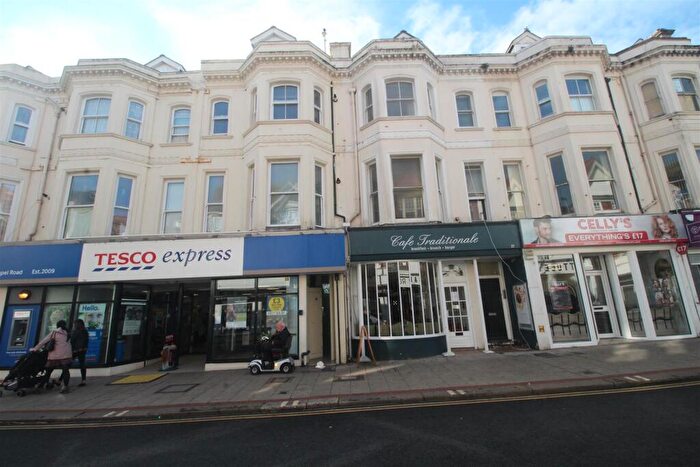 1 Bedroom Flat To Rent In Chapel Road Worthing West Sussex, BN11