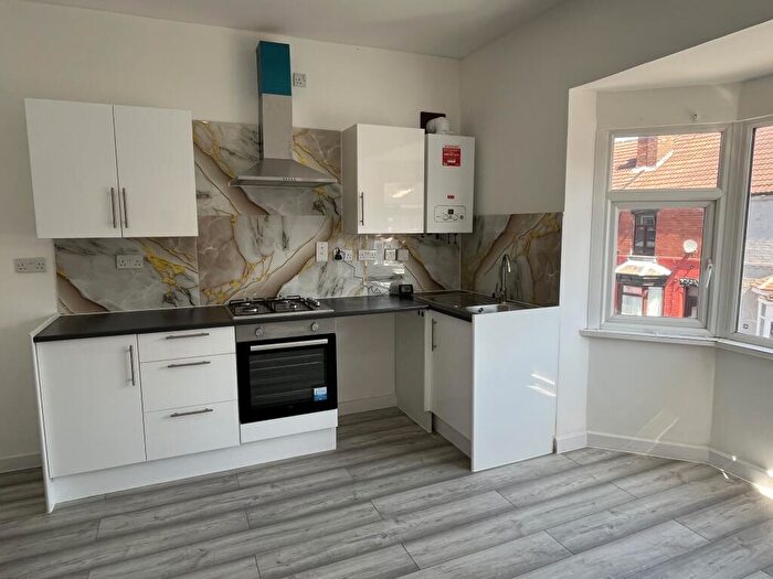 2 Bedroom Flat To Rent In Royston Avenue, Bentley, DN5