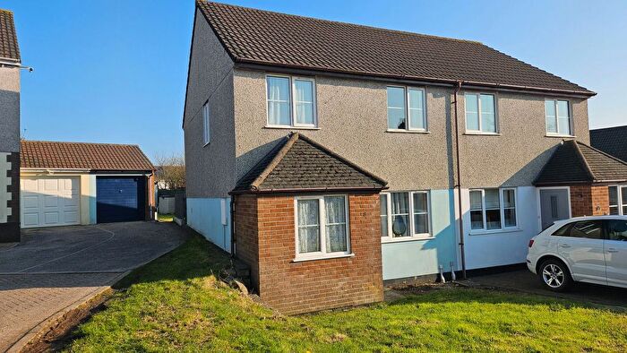 3 Bedroom Semi Detached House For Sale In Hazel Close, St. Austell, PL25