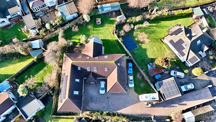 7 Bedroom Detached House For Sale In Clampitt Close, Ipplepen, Newton Abbot, TQ12