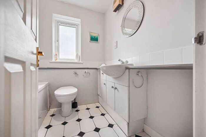1 Bedroom Flat To Rent In Yorkhill Street, Flat /, Yorkhill, Glasgow, G3