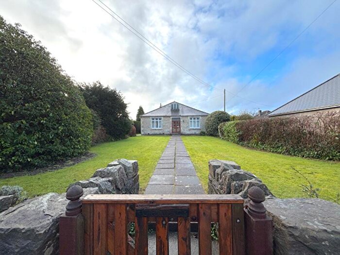 4 Bedroom Detached Bungalow For Sale In Hallatrow Road, Paulton, Bristol, Somerset, BS39