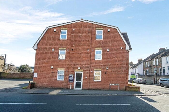1 Bedroom Flat For Sale In Cecil Avenue, Rochester, Kent, ME2