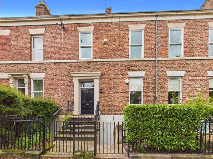 3 Bedroom Maisonette For Sale In Fenwick Terrace, North Shields, NE29