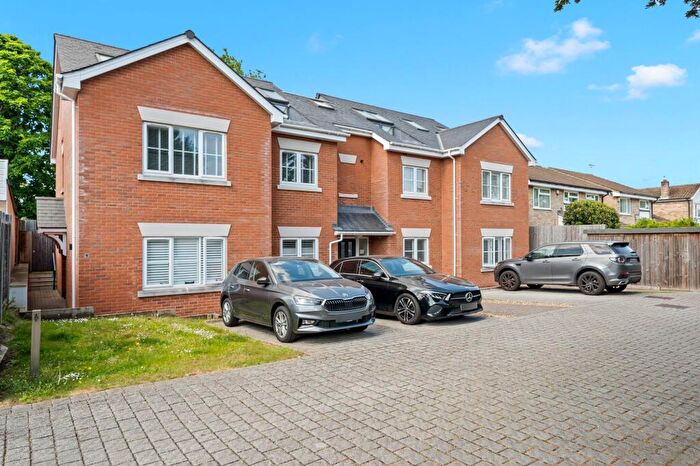 2 Bedroom Flat For Sale In Roland Way, Annabel Court Roland Way, KT4