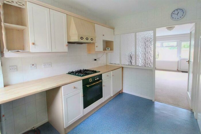 2 Bedroom End Of Terrace House To Rent In Dunmow Court, Albert Road, Alexandra Park, NG3