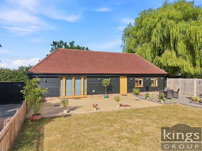 3 Bedroom Barn Conversion For Sale In Threshers Bush, Harlow, CM17
