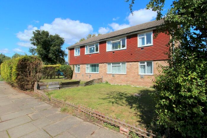 2 Bedroom Maisonette To Rent In Benen-Stock Road, Staines TW19