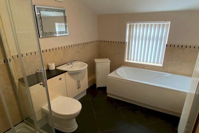 2 Bedroom Semi-Detached House To Rent In Littlemoor Lane, Doncaster, DN4