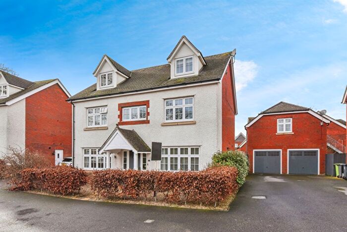 5 Bedroom Detached House For Sale In Wood Leaze, Devizes, SN10