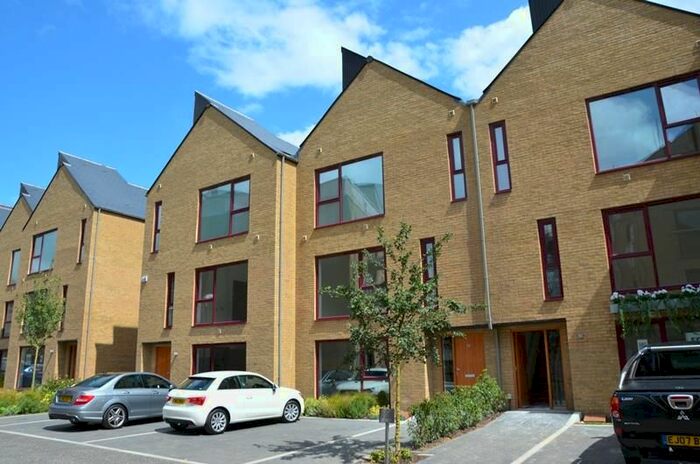 4 Bedroom Terraced House To Rent In Kings Mill Way, Uxbridge, UB9