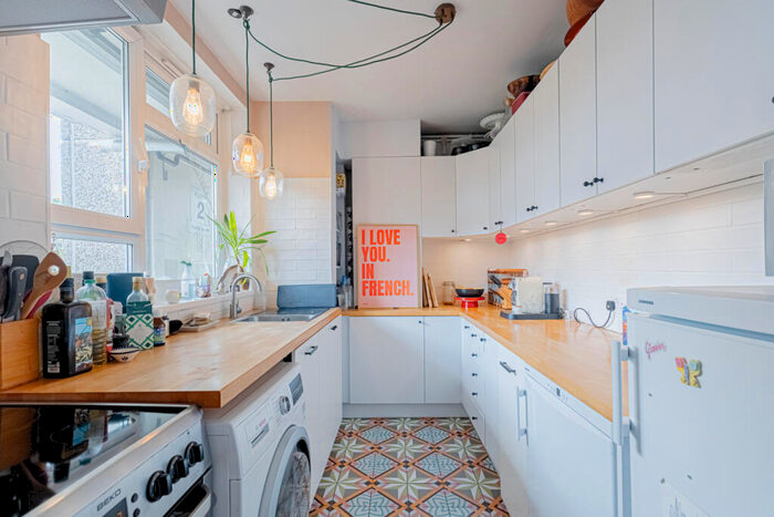 1 Bedroom Flat To Rent In George Loveless House, Diss Street, E2