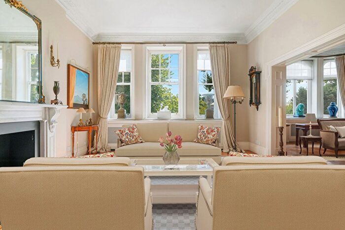 5 Bedroom Flat For Sale In North Gate, London, NW8