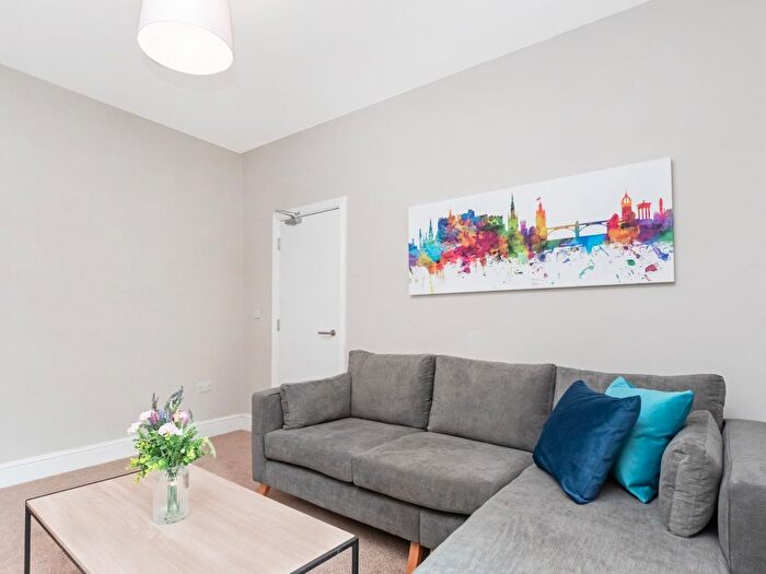 4 Bedroom Terraced House To Rent In Villiers Road, Easton, Bristol, BS5
