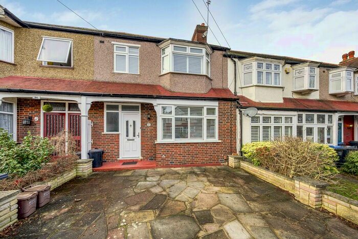3 Bedroom Terraced House To Rent In Northway, Morden, SM4
