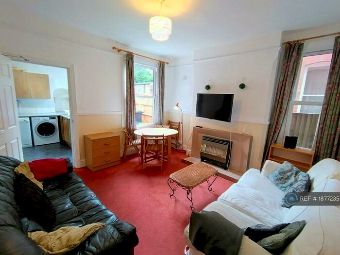 4 Bedroom Semi-Detached House To Rent In Marlborough Road, Nottingham, NG9