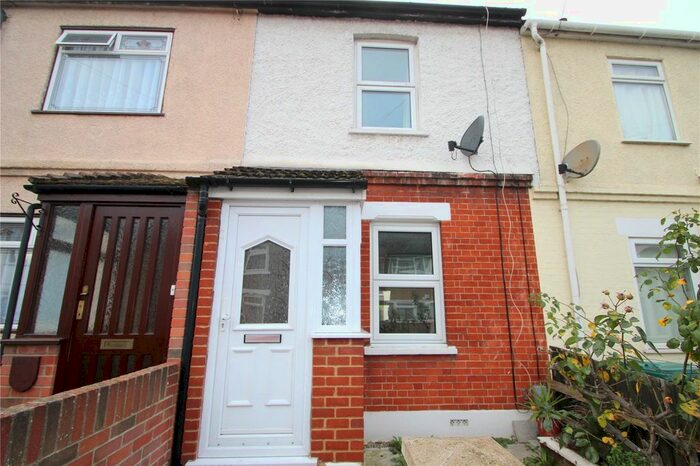 2 Bedroom Terraced House To Rent In Melville Road, Rainham RM13