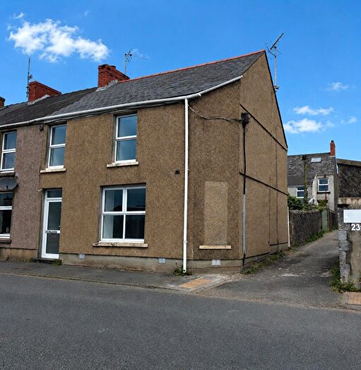 2 Bedroom End Of Terrace House For Sale In Robert Street, Milford Haven, Pembrokeshire, SA73