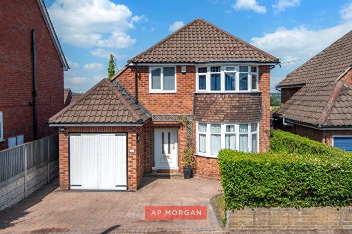 3 Bedroom Detached House For Sale In Old Birmingham Road, Lickey End, Bromsgrove, Worcestershire, B60