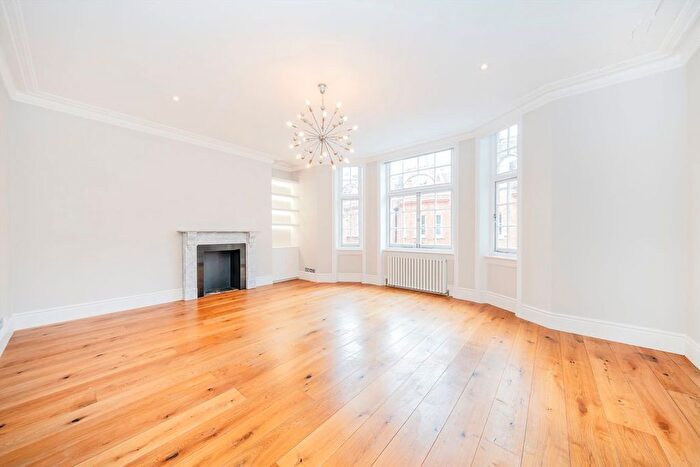2 Bedroom Flat For Sale In Draycott Place, Chelsea, SW3