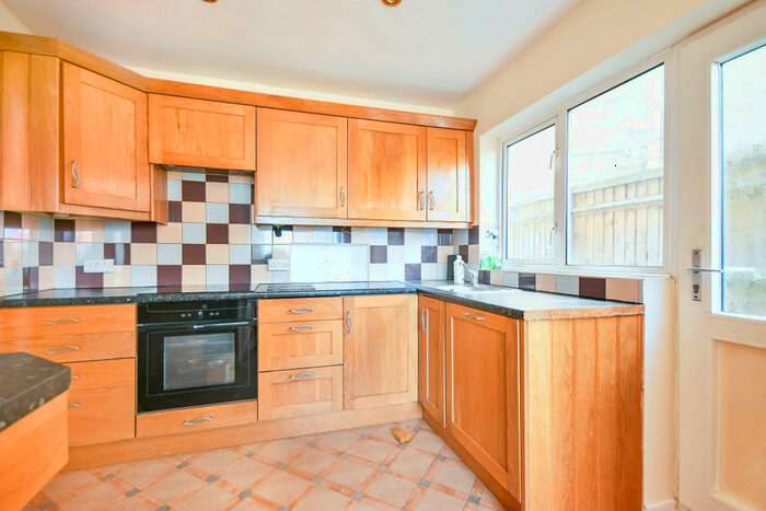 3 Bedroom House To Rent In Coleview, SN3