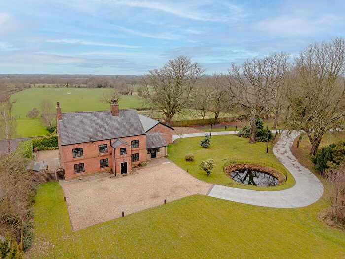 6 Bedroom Detached House To Rent In Nabs Head Lane, Preston, PR5