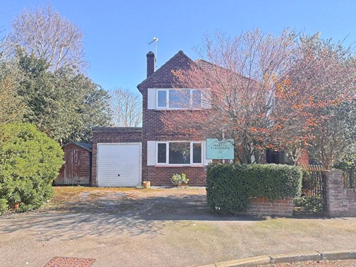 3 Bedroom Detached House For Sale In Havers Avenue, Hersham Village, KT12