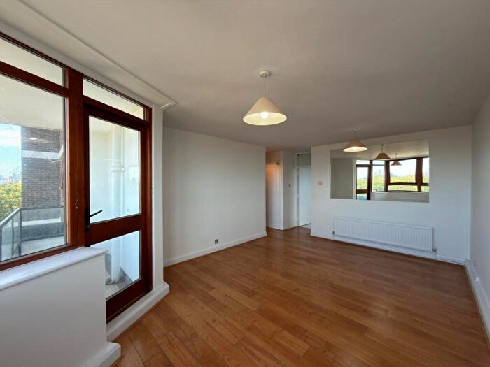 1 Bedroom Flat For Sale In Flat Chelsfield Point, Penshurst Road, Hackney, London, E9 - Photo 2
