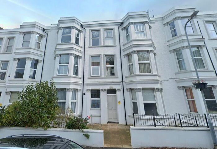 1 Bedroom Flat To Rent In Gordon Road, Cliftonville, Margate, CT9