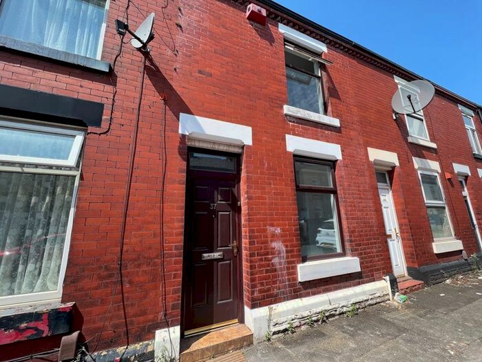 2 Bedroom Terraced House To Rent In Alexandra Street, Ashton-Under-Lyne, OL6