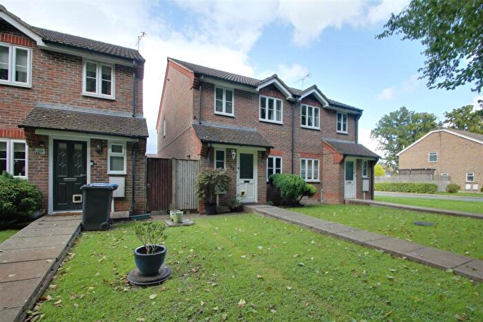 3 Bedroom House To Rent In Westway, Copthorne, Crawley, RH10
