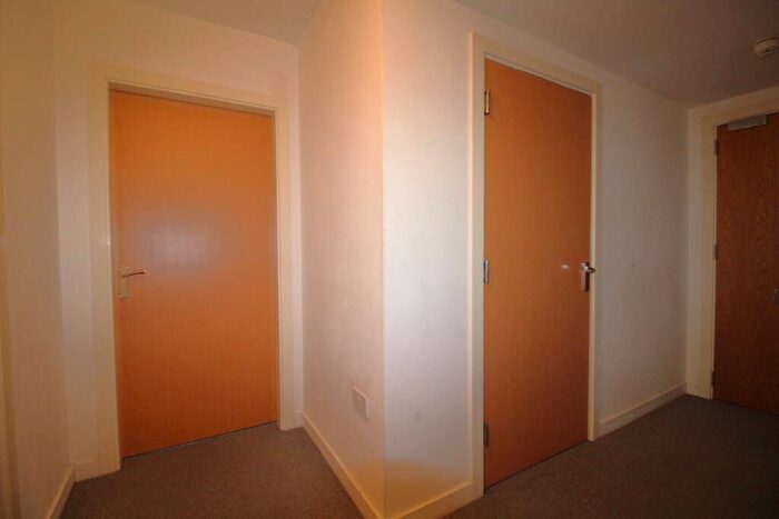 2 Bedroom Flat For Sale In Altrincham Road, Manchester, M22