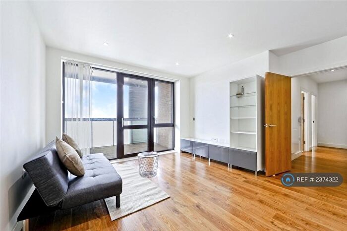 2 Bedroom Flat To Rent In Lighterman Point, London, E14