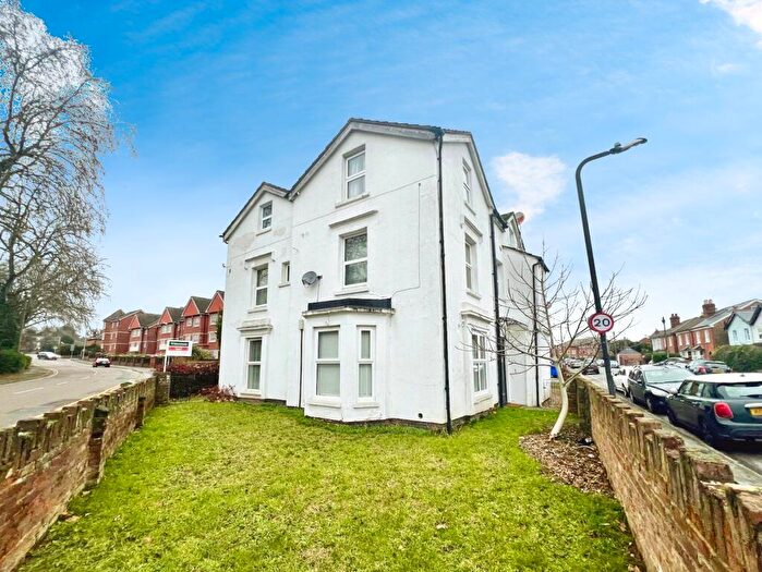 1 Bedroom Apartment For Sale In St. Lukes Road, Maidenhead, SL6