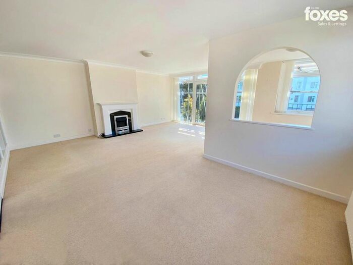 2 Bedroom Flat To Rent In Meriden Close, Canford Cliffs, Poole, BH13