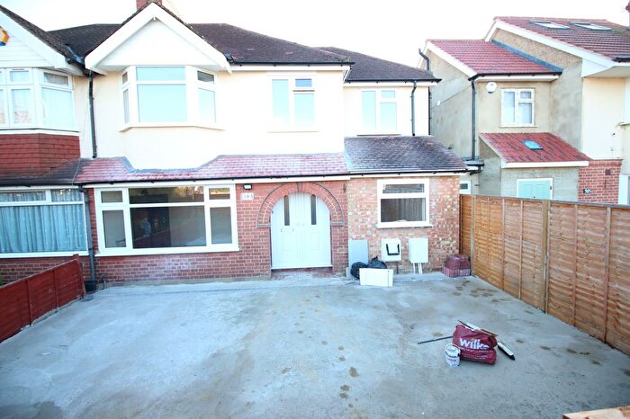 6 Bedroom Terraced House To Rent In Staines Road, Feltham, Greater London, TW14